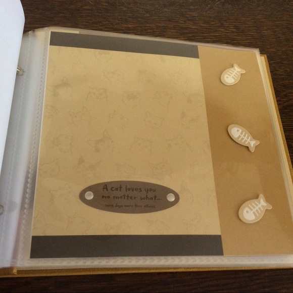 NEW in box Hallmark Happy Tails cat photo album - Picture 4 of 14